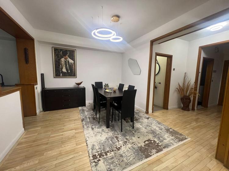 Apartament cu 3 camere, mobilat în Faleza Nord