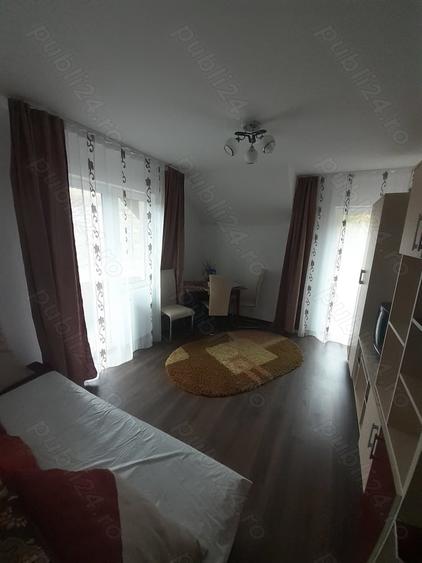 Casă cu 4 camere cu Teren 400 Mp în Exterior Vest