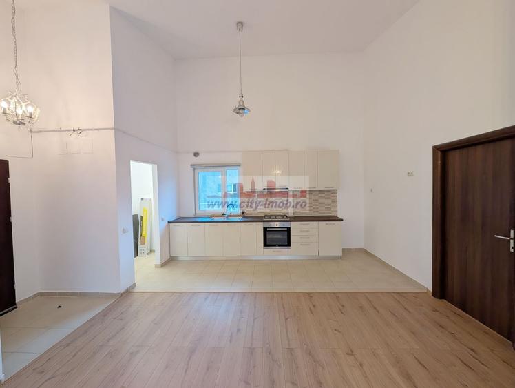 Apartament cu 2 camere semidecomandat în Băneasa