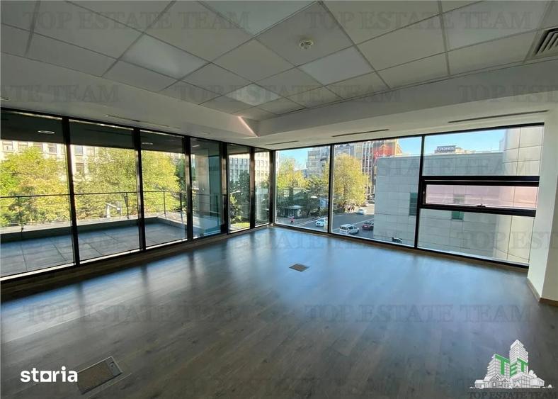 Spațiu comercial, de 400 mp, în Romană
