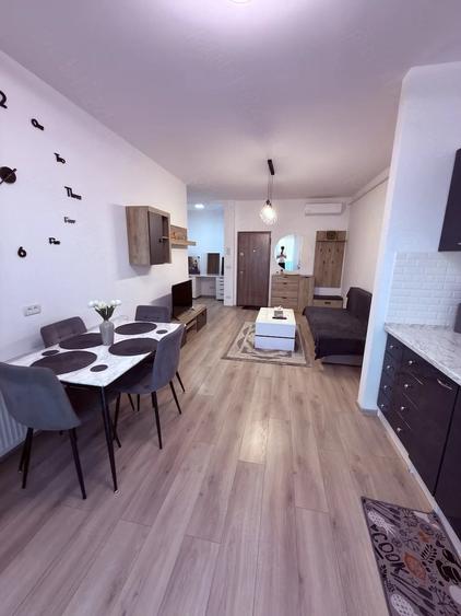 Apartament cu 2 camere decomandat în Aradului