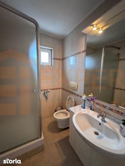 Apartament cu 3 camere decomandat, mobilat în Central