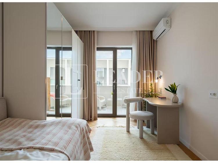 Apartament cu 3 camere decomandat, mobilat în Barbu Văcărescu