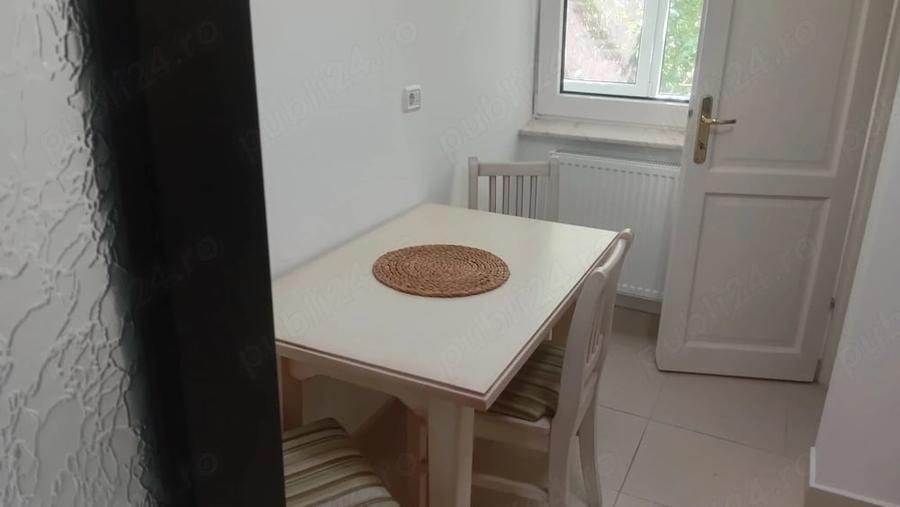 Apartament cu 3 camere decomandat în Ultracentral