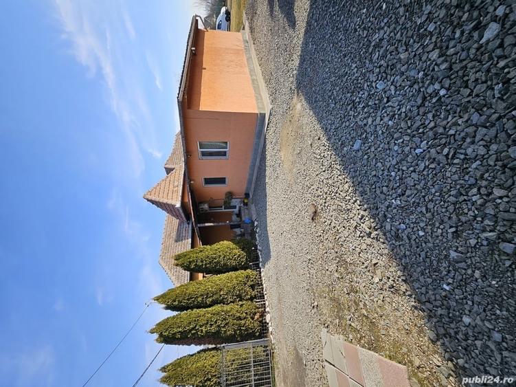Casă cu 4 camere cu Teren 1300 Mp în Răscruci