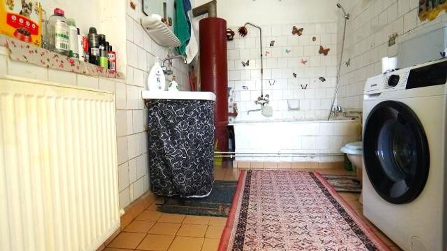 Casă cu 3 camere cu Teren 800 Mp în Teiș