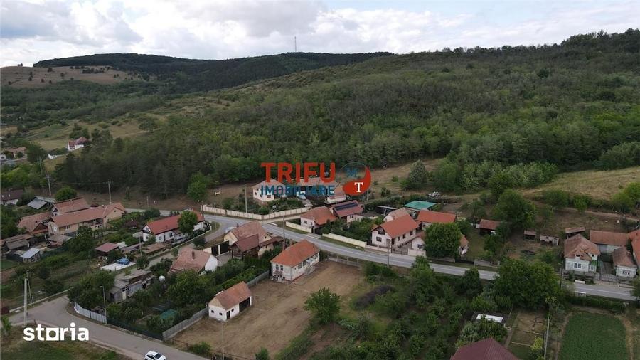 Casă cu 3 camere cu Teren 1084 Mp în Ciugud