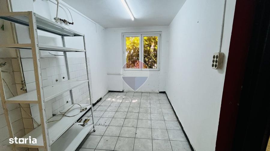 Spațiu comercial, de 61.44 mp, în Decebal
