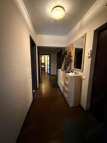 Apartament cu 3 camere decomandat în Dristor