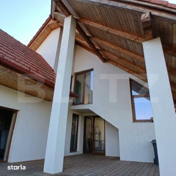 Casă cu 5 camere cu Teren 300 Mp în Central