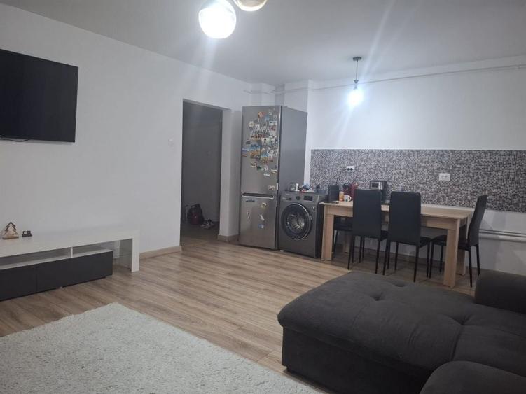 Apartament cu 2 camere decomandat în Radu Negru