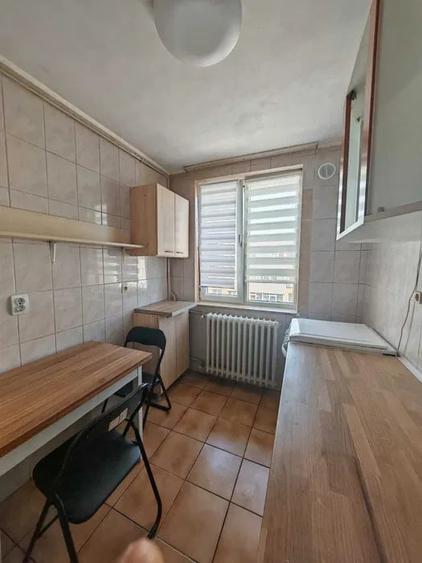 Apartament semidecomandat în Obor