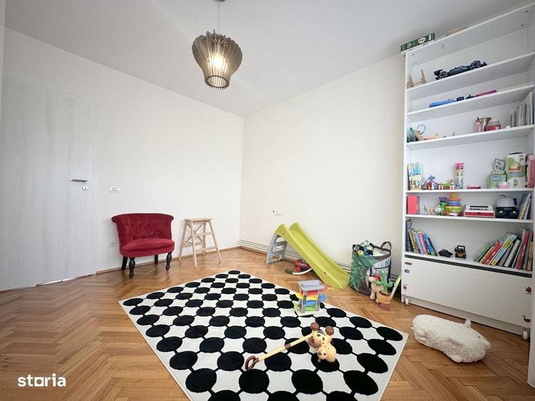 Apartament cu 3 camere decomandat în Punctele Cardinale