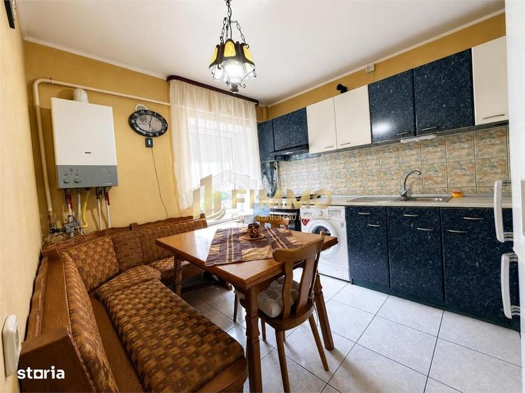 Apartament cu 3 camere în George Enescu