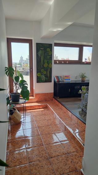 Apartament cu 2 camere decomandat în Ultracentral