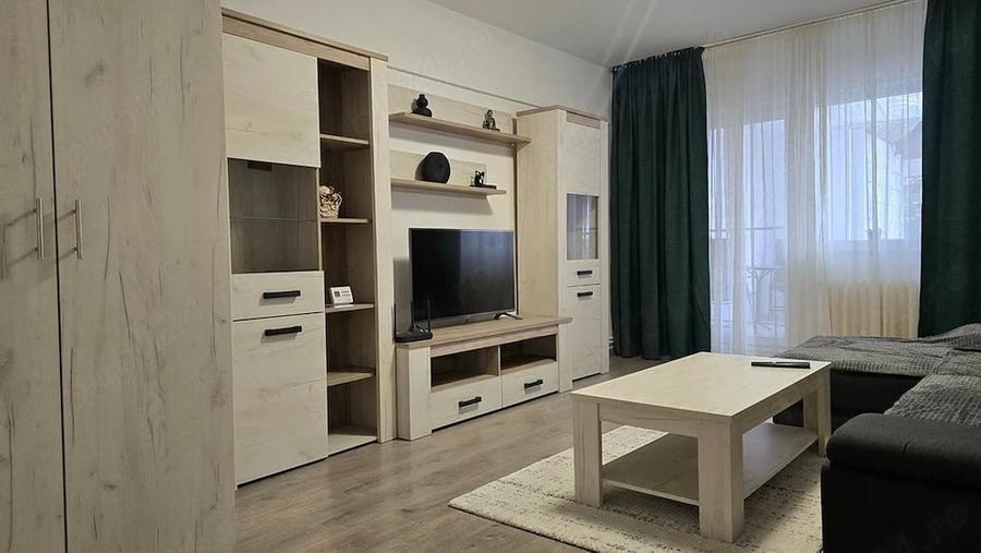 Apartament cu 2 camere decomandat în 22 Decembrie
