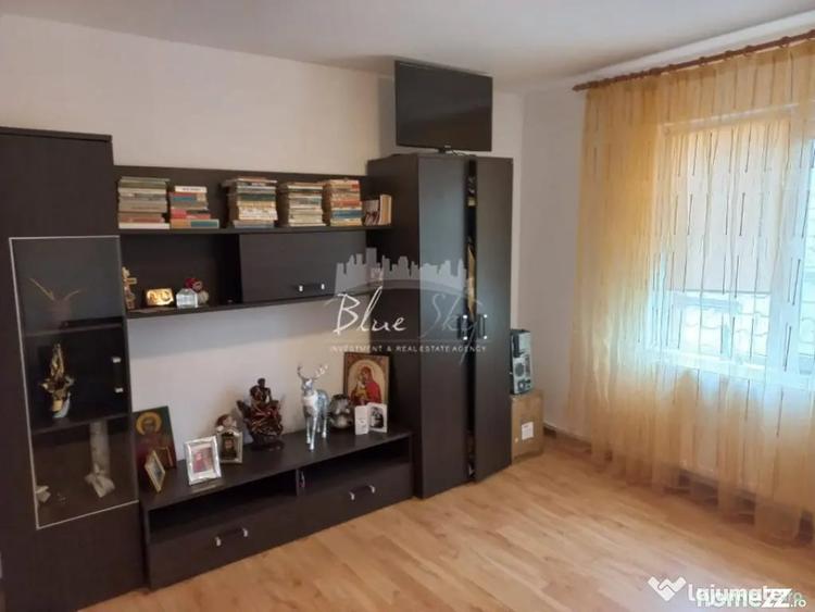 Casă cu 8 camere cu Teren 330 Mp în Eforie