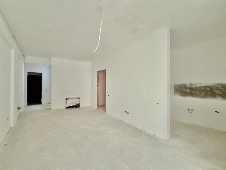 Apartament cu 2 camere semidecomandat în Moșilor