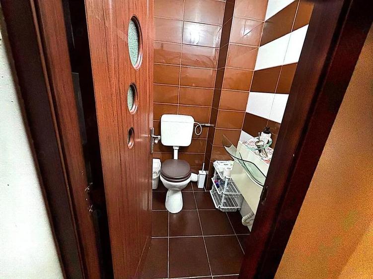 Apartament cu 3 camere decomandat în Găvana
