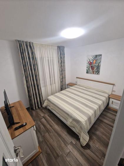 Apartament cu 3 camere, mobilat în Mioriței