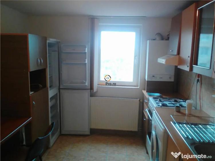 Apartament cu 2 camere semidecomandat în Complex Studențesc