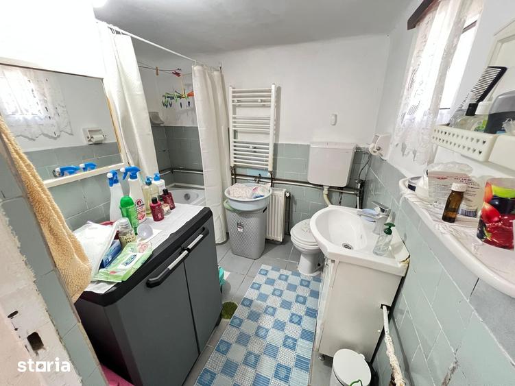 Casă cu 2 camere cu Teren 391 Mp în Vest