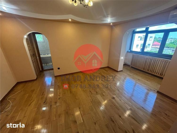 Apartament cu 3 camere decomandat în Vest
