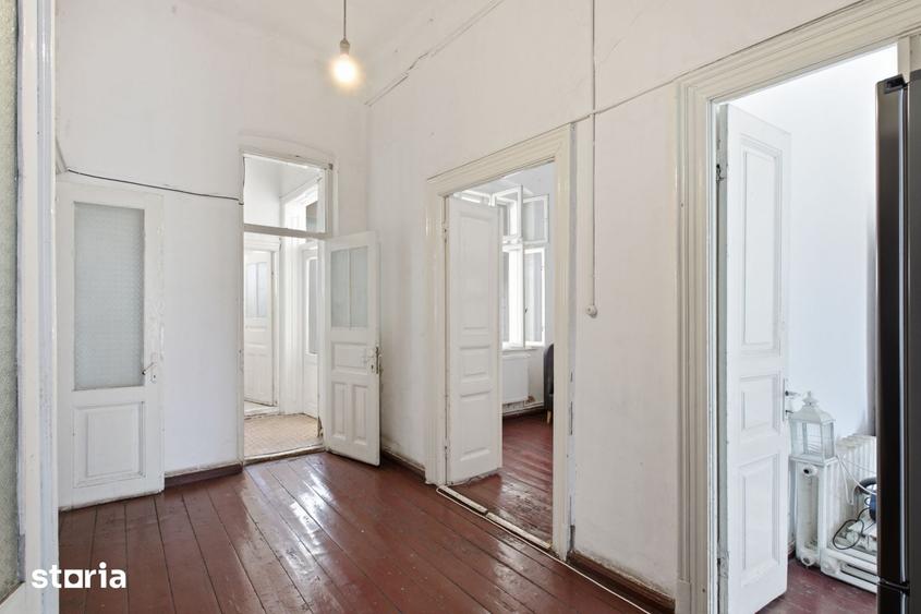 Apartament cu 5 camere în Ultracentral