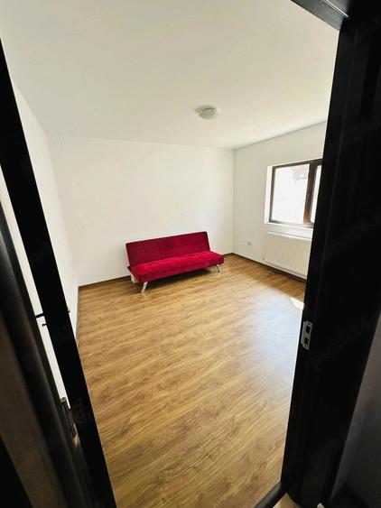 Casă cu Teren 250 Mp în Central
