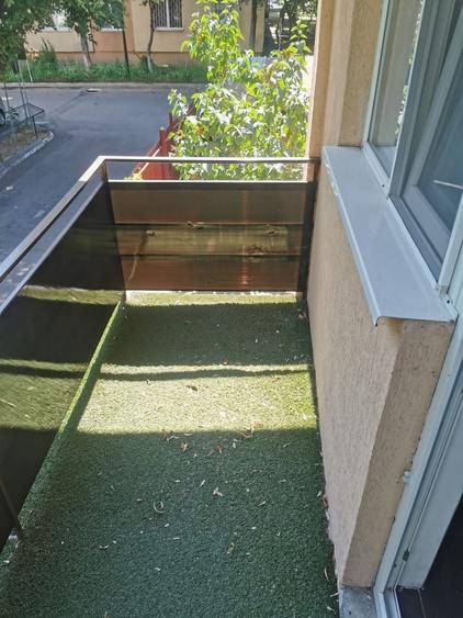 Casă individuală cu 4 camere cu Canalizare în Apărătorii Patriei