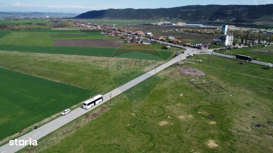 Teren de 8600 mp, în Iclod