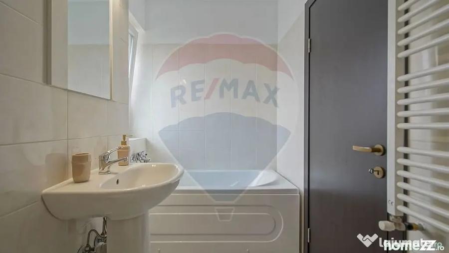 Apartament cu 2 camere semidecomandat în Sânpetru