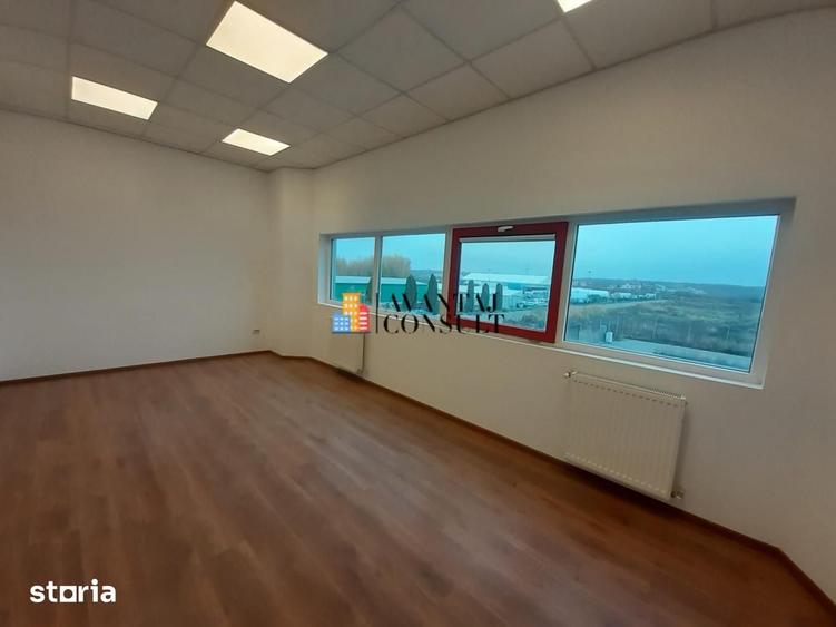 Spațiu comercial, de 2,360 mp, în Central
