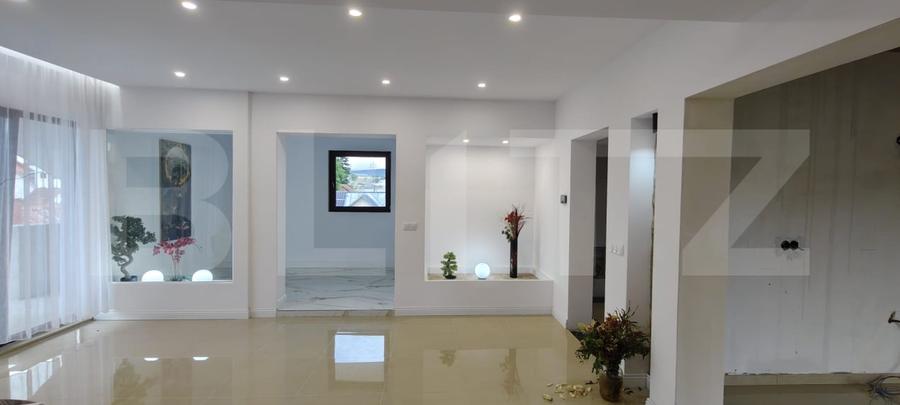 Apartament cu 5 camere decomandat, mobilat în Centura