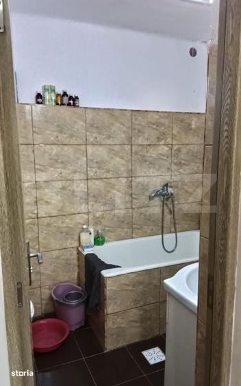 Casă cu 4 camere în Roșiori