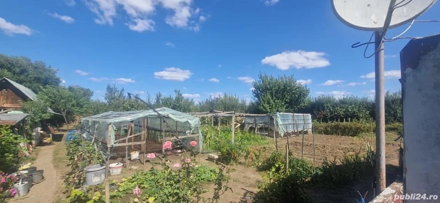 Casă cu 3 camere cu Teren 2100 Mp în Livedea