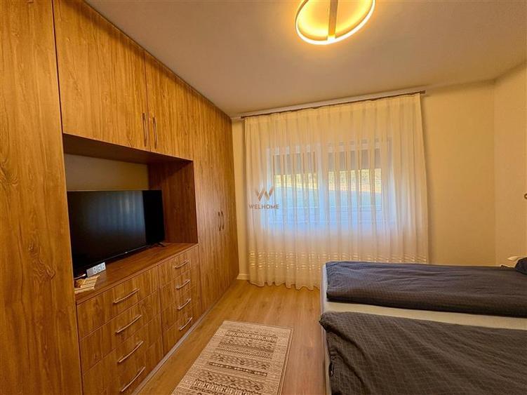 Apartament cu 3 camere semidecomandat în Exterior Vest