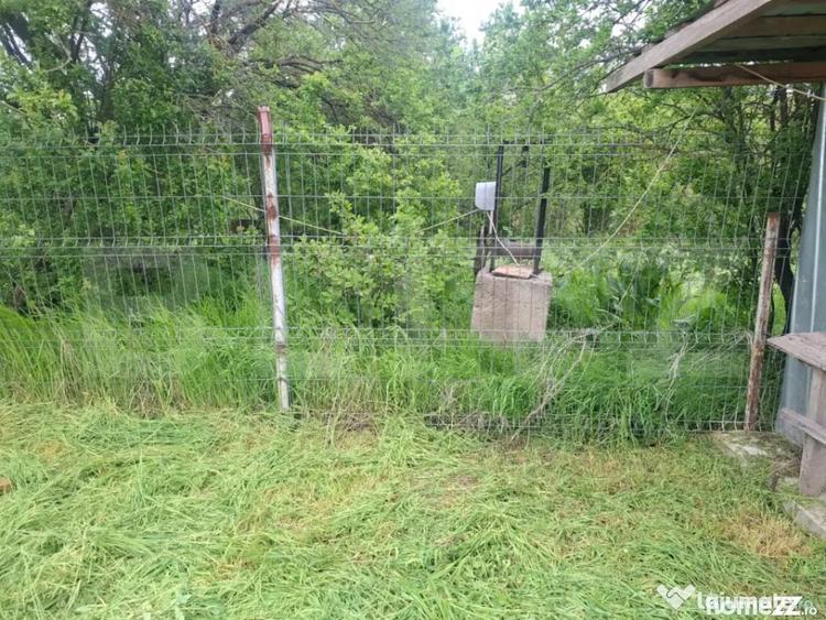 Casă cu 5 camere cu Teren 2300 Mp în Mătăsaru