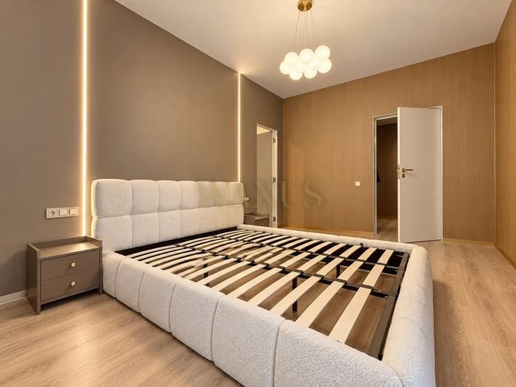 Apartament cu 2 camere semidecomandat, mobilat în Florești
