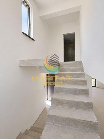 Duplex cu 3 camere cu Canalizare în Central