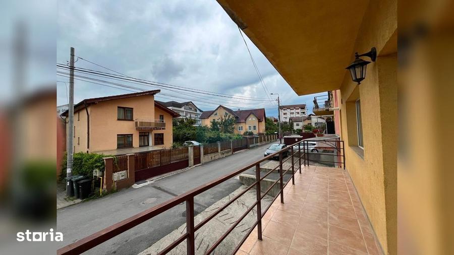 Apartament cu 3 camere semidecomandat în Europa
