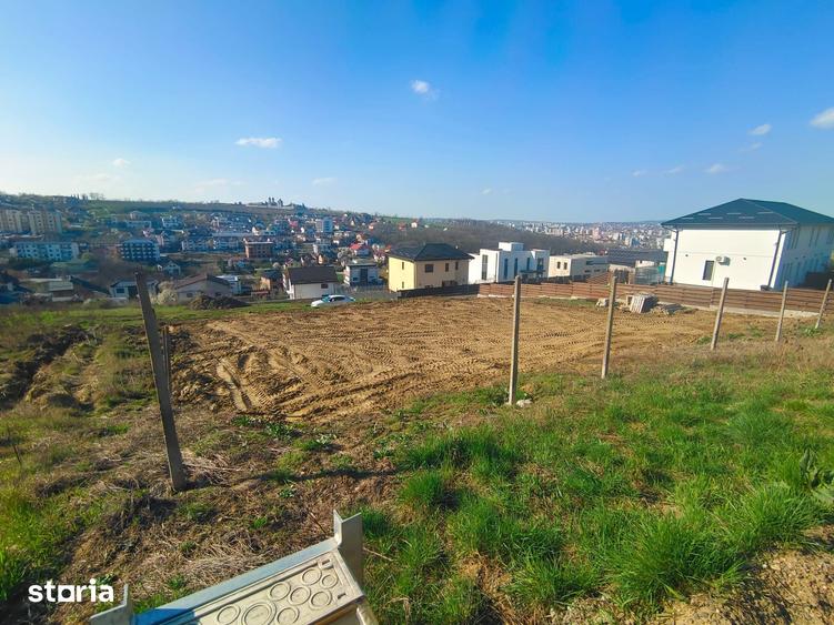 Teren de 1000 mp, în Ciurea