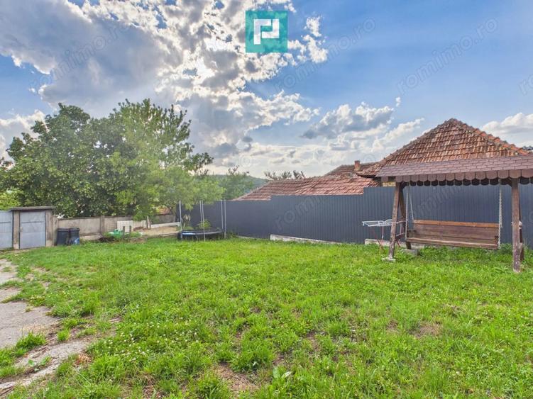 Casă cu Teren 1800 Mp în Hidiș