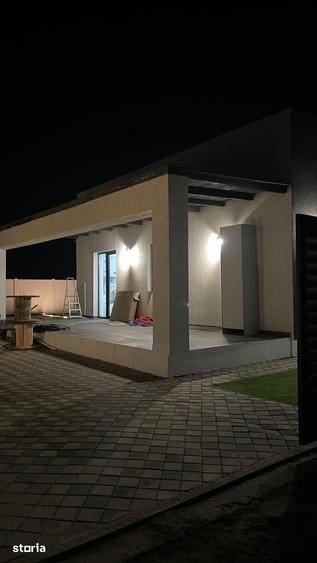 Casă cu 3 camere cu Teren 440 Mp în Domnești
