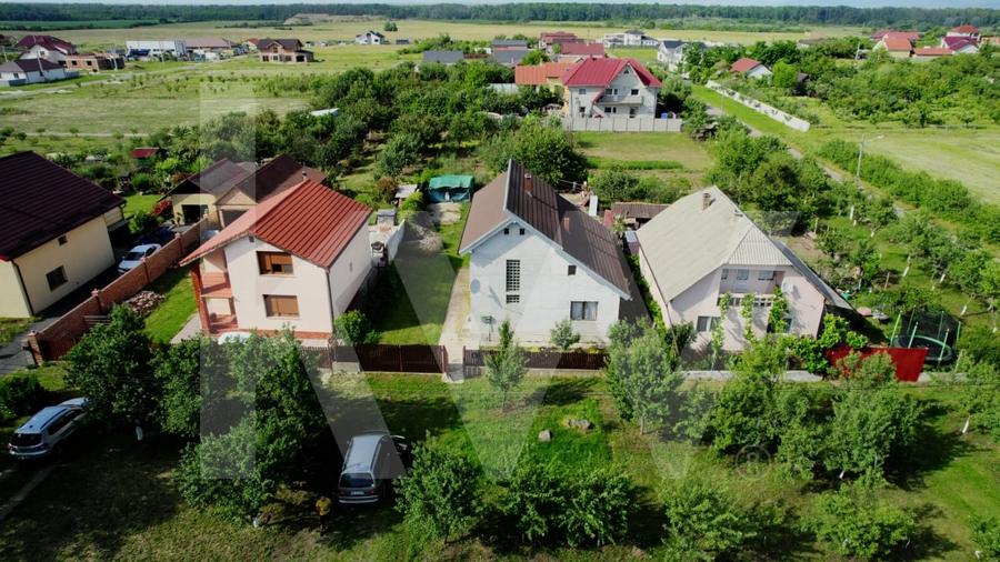 Casă individuală cu 5 camere cu Canalizare în Frumușeni