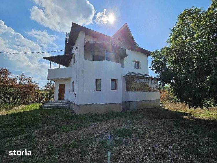 Casă cu 4 camere cu Teren 148 Mp în Vedea