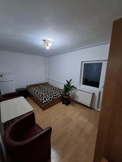 Garsonieră decomandată în Alfa