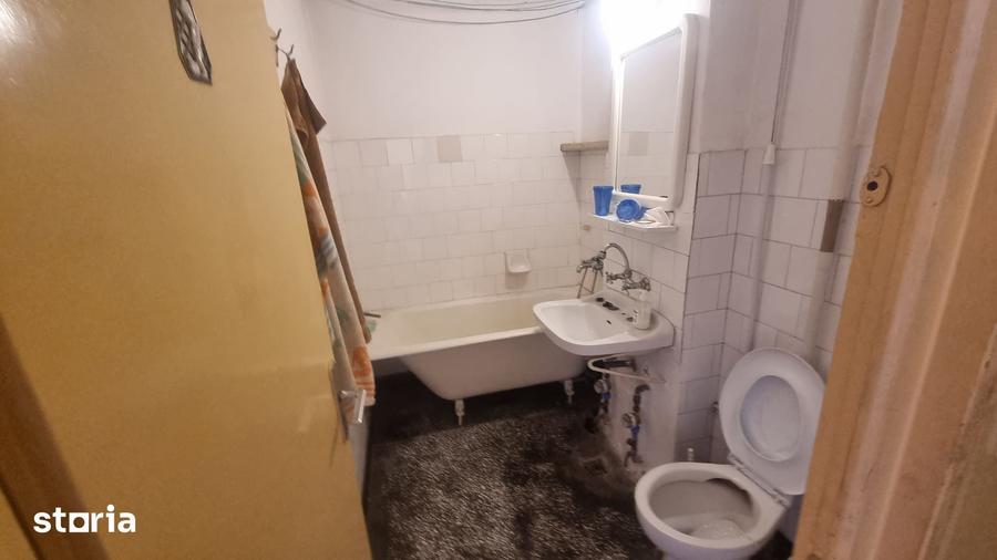 Apartament cu 2 camere semidecomandat în Rogerius