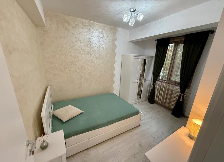 Apartament cu 2 camere semidecomandat în Gorjului