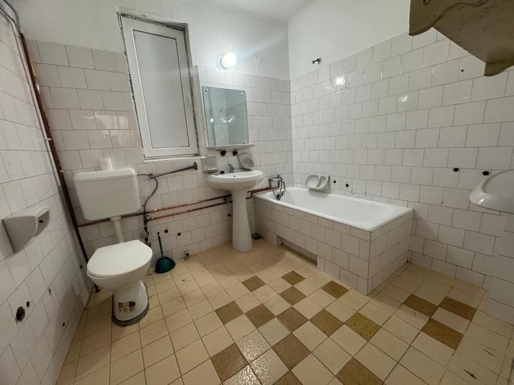 Casă cu 5 camere cu Canalizare în Cetății